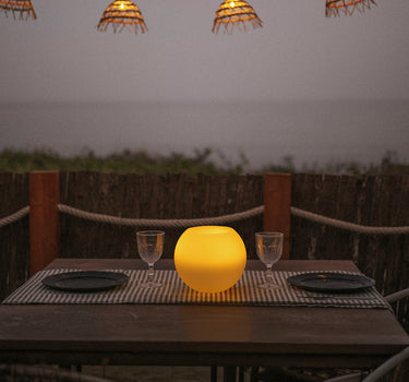 Lampe de table en forme de boule – Dolo 20 Ball